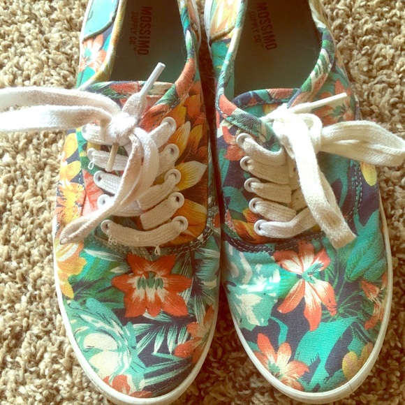Mossimo Supply Co. Shoes - Hawaiian Tennis Shoes, Size 6